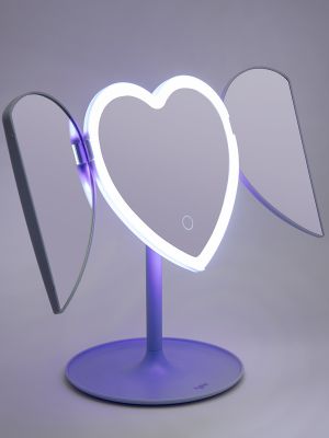 מראת לד לב נפתח